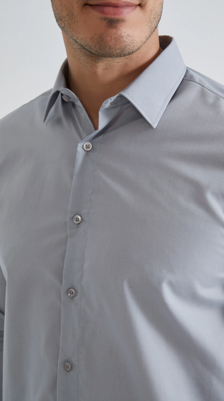 Chemise unie coupe confort Gris